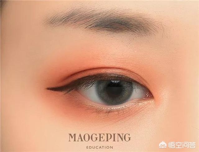 如何画大眼妆(眼妆怎么画显得眼睛大)