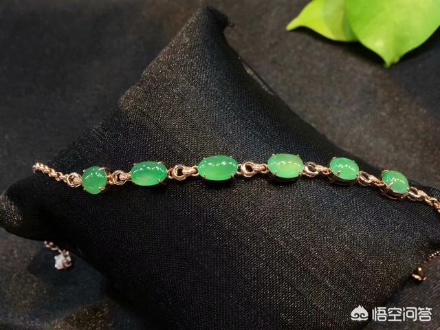 哪种翡翠颜色最贵,黄翡的价格高吗？黄翡翠与绿翡翠哪种更好？