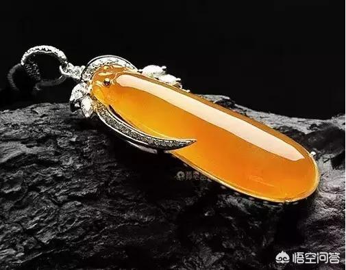 哪种翡翠颜色最贵,黄翡的价格高吗？黄翡翠与绿翡翠哪种更好？