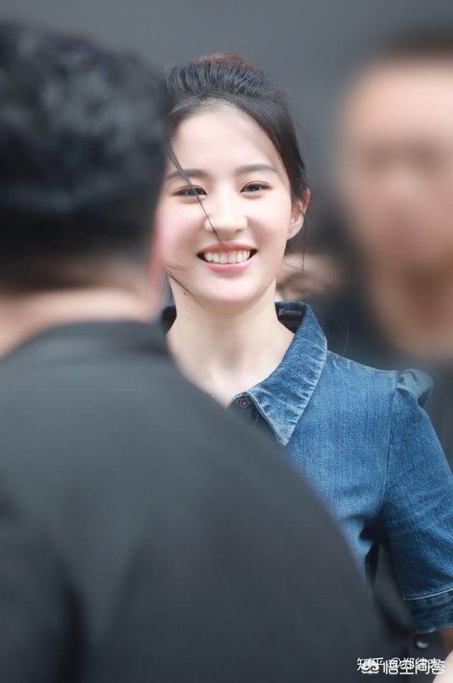 顾晴菲小时照片:如何科学分析刘亦菲长相？