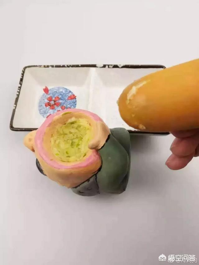 王思聪热狗:先有仰天吞热狗后有低头品玉米，王思聪为何屡次成为电竞焦点？
