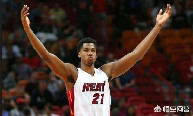 怀特塞德为什么叫白边:哈桑怀特塞德为什么叫白边 NBA历史上都有哪些令人印象深刻的“麒麟臂”？