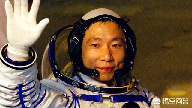 张洪艺:杨利伟和景海鹏二人谁的影响力更大？有什么依据？