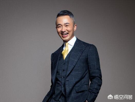 程雷婚礼:东方卫视主持人程雷为何年纪不大却满头白发