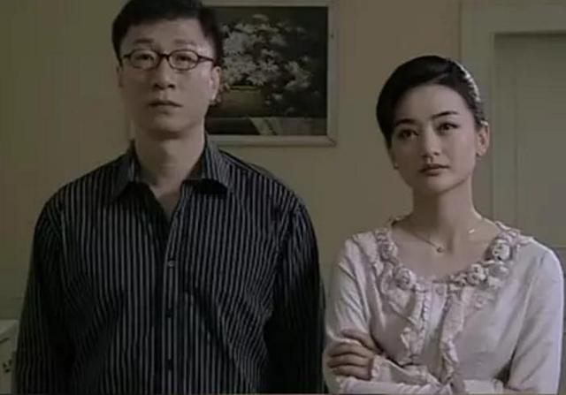 演员朱杰:电视剧《潜伏》中的晚秋扮演者的简历有谁知道啊？