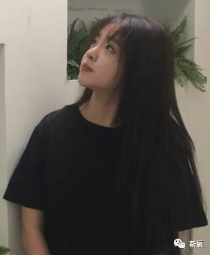 杨幂女儿照片:王中磊闺女晒长腿照，娱乐圈大佬们的千金都长什么样？
