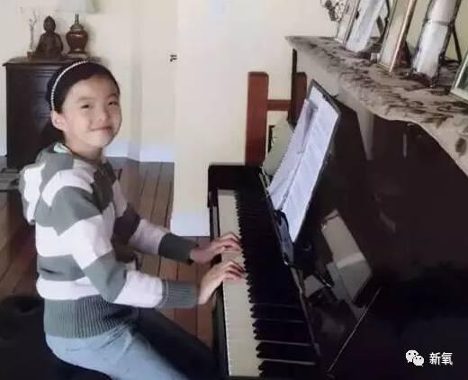 杨幂女儿照片:王中磊闺女晒长腿照，娱乐圈大佬们的千金都长什么样？
