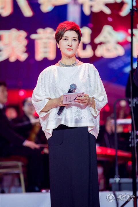 演员郑铮:国足最新名单公布了，泰山队谁没有入选最遗憾？应该是郑铮吧？