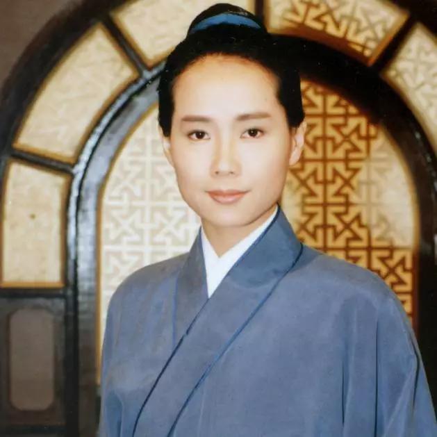 塔林托娅:现在电视剧这么多，你还会看十年前的剧吗？