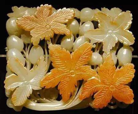 玛瑙和玉哪个养人,玉和玛瑙哪个更有收藏价值？