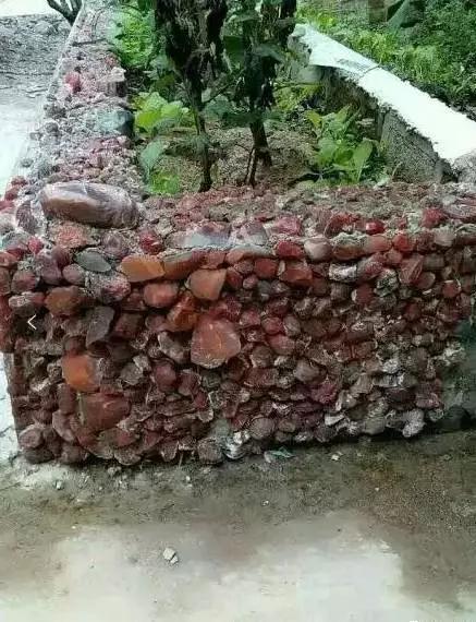 琥珀宫:蜜蜡论斤戴，翡翠当做被子盖是种什么样的体验