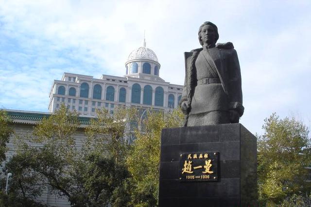 哈尔滨有哪些是以英雄名字命名的街道？