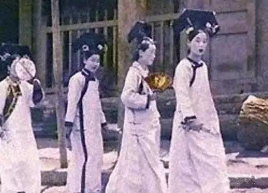 慈禧离世后，负责入殓的人为何要在慈禧口中放置一颗夜明珠？