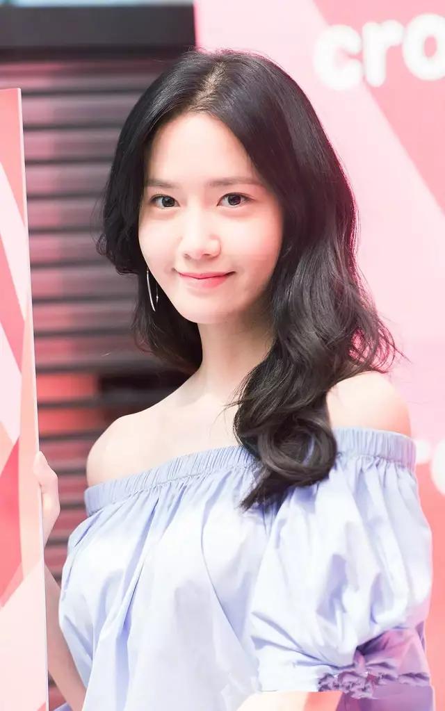 林允儿整容前后:为什么林允儿的脸型和以前不同了？