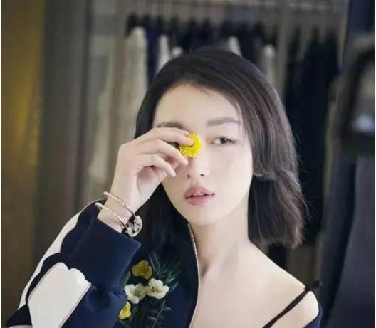 张歆艺整容:哪些女明星本来很好看却要整容，还越整越丑？
