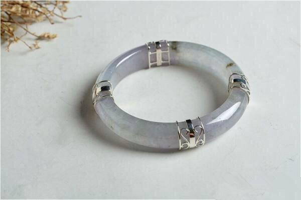 玉手镯裂了迷信说法,玉手镯断了或者有裂纹能不能修？