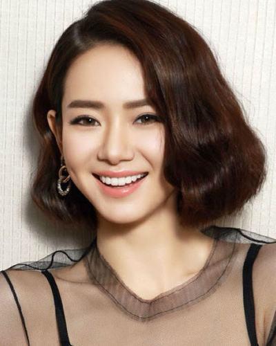戚薇纹身图片:娱乐圈哪些女星的美腿你认为最好看