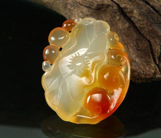 玉髓是天然的吗,玉髓是天然的颜色，还是后加的？