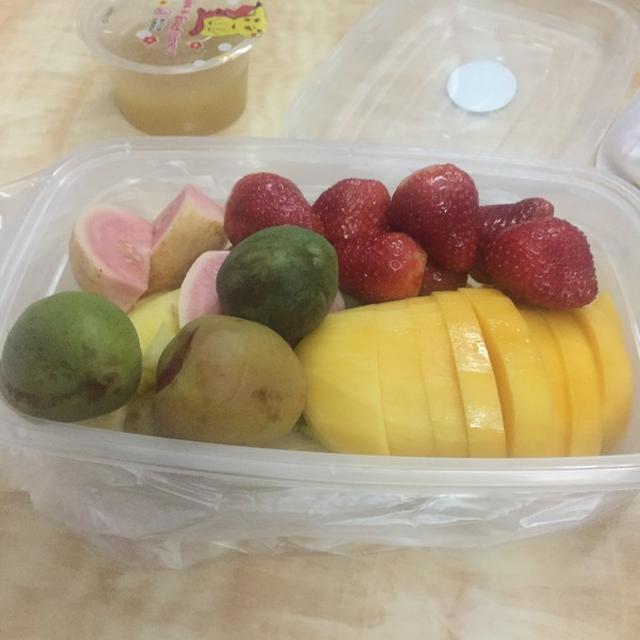 汕头实惠的小鹿犬价格多少:在汕头，有什么美食推荐吗？