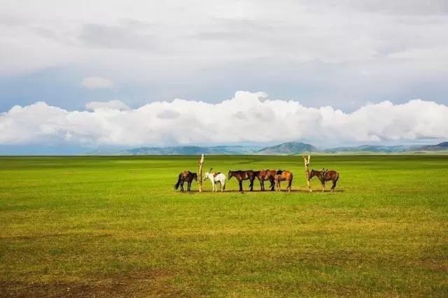 十月份适合去哪里旅游?10月份最适合去哪里旅游？