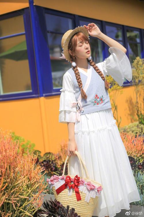 徐娇汉服:徐娇穿汉服惊艳、民族风原来这么美，哪些汉服元素适合日常搭配？