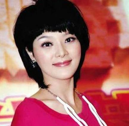 杨澜简历:谁能介绍一下杨澜的爸爸？