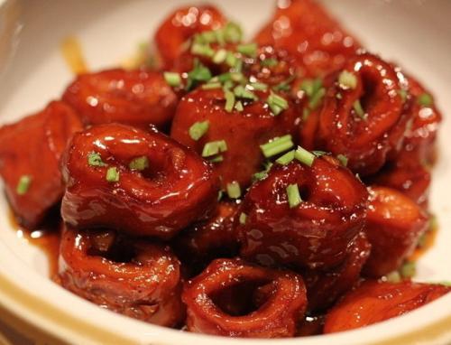 八大菜系之首的鲁菜现在发展怎么样？为什么满大街都找不到鲁菜？