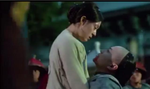 周莹有孩子吗:《那年花开月正圆》里吴聘和周莹的孩子，能不能生下来？