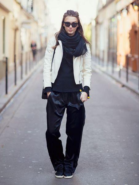 头条问答 - 白色皮衣应该搭配什么里衣和裤子?(1个回答)