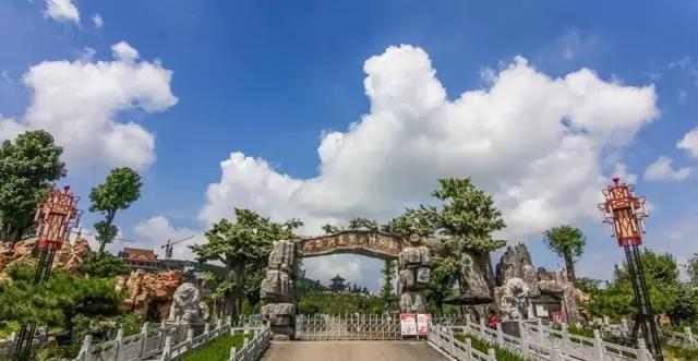 临沂洗砚池街灵异事件:临沂市哪个县区好玩的景点多？