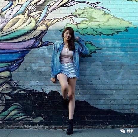 杨幂女儿照片:王中磊闺女晒长腿照，娱乐圈大佬们的千金都长什么样？