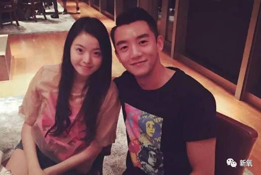 杨幂女儿照片:王中磊闺女晒长腿照，娱乐圈大佬们的千金都长什么样？