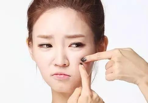 女明星素颜对比照:素颜也很漂亮的女生，长什么样？
