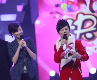 周冬雨合影:周冬雨获得金像奖，她演技好吗？