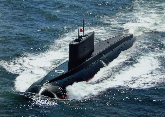 电视剧《深海利剑》的潜艇是什么型号？