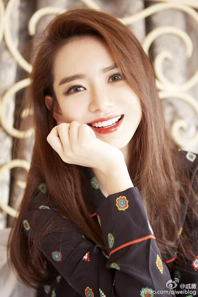 戚薇整容过吗:为什么那么多人喜欢戚薇？