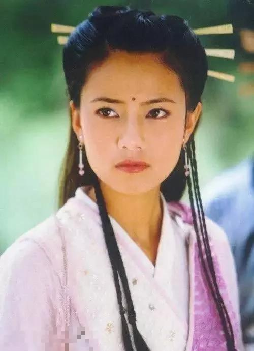 周海媚的老公是谁啊:周海媚和高圆圆，谁更像周芷若？