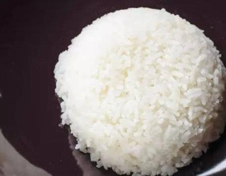 米饭和馒头哪个更充饥，袁隆平称中国不会出现粮荒，你平时更喜欢吃米饭还是馒头