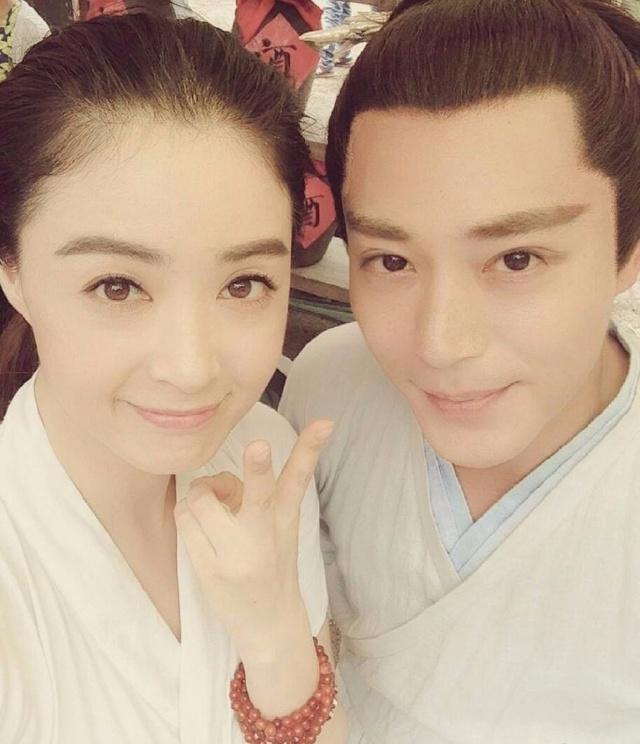 头条问答 - 怎么蒋欣一提到霍建华就脸红呢?(4个回答)