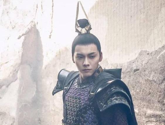 贾青照片:明星都有哪些最失败的造型、连本人看了都想删照片？