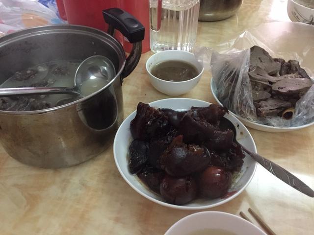 汕头实惠的小鹿犬价格多少:在汕头，有什么美食推荐吗？