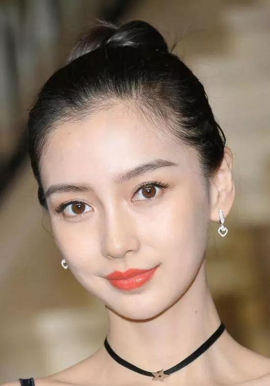 伊丽莎白泰勒的眼睛:哪些女明星的眼睛很漂亮？