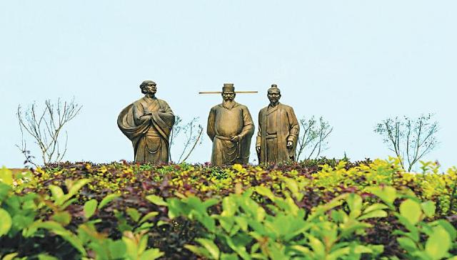 对德阳贡献最大的历史名人是谁？他都做过些什么？