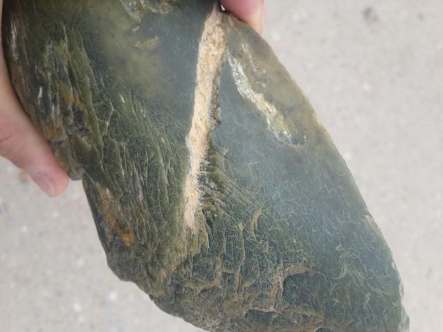 和田玉手镯种类,教你认识几种假和田玉手镯？