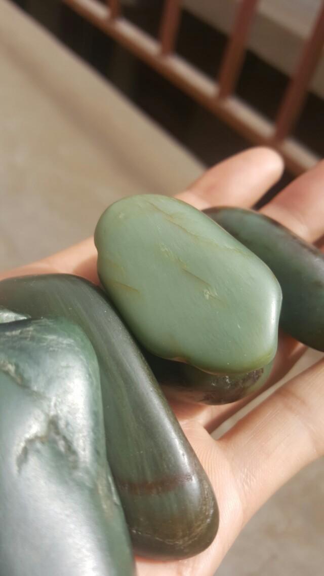 和田玉手镯种类,教你认识几种假和田玉手镯？