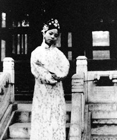 猫狗大战2国语版奇艺:淑妃文绣为什么非要和溥仪离婚？