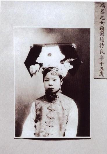 猫狗大战2国语版奇艺:淑妃文绣为什么非要和溥仪离婚？