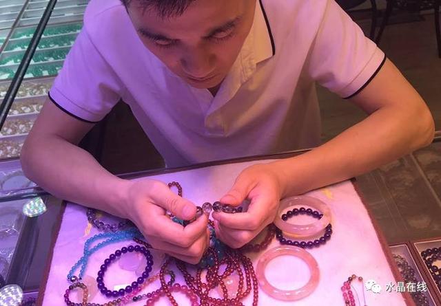 翡翠必懂十句行话,翡翠行业讲究“玉不过手”，是为什么？