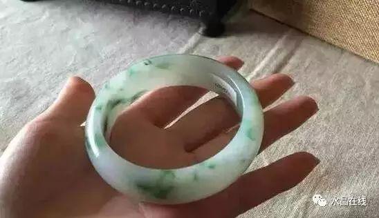 翡翠必懂十句行话,翡翠行业讲究“玉不过手”，是为什么？