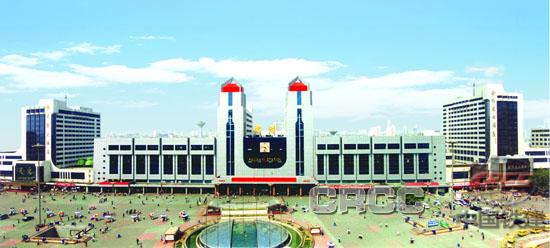 郑州火车站是全国最大的交通枢纽吗？